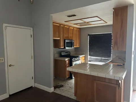 MLS: 225030076