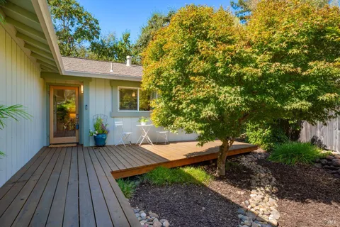 409 Parkview Court, Healdsburg, CA 95448 - MLS#: 325015569