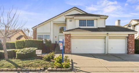 Photo of 1175 Hickory Avenue, Fairfield, CA 94533 (MLS # 326016636)