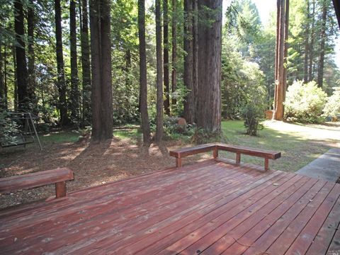 A home in Fort Bragg