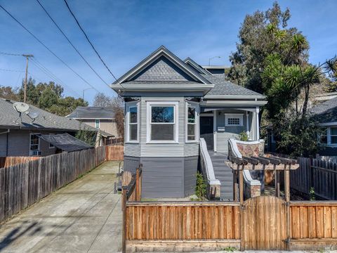 Photo of 107 Sebastopol Avenue, Santa Rosa, CA 95407 (MLS # 326016309)