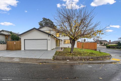 Photo of 102 Dartmouth Avenue, Vallejo, CA 94589 (MLS # 325103678)