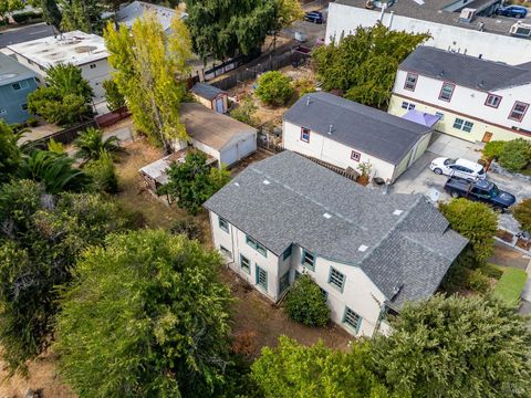 Photo of 444 Military Street E, Benicia, CA 94510 (MLS # 325089830)