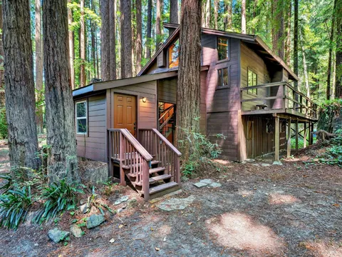 19630 Crescent Avenue, Monte Rio, CA 95462 - #: 324087179