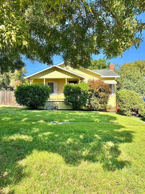 Photo of 639 E 5th Street, Benicia, CA 94510 (MLS # 325101060)