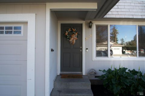 Photo of 5050 Parkhurst Drive, Santa Rosa, CA 95409 (MLS # 325103089)