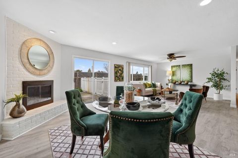 Photo of 2312 Kathleen Drive, Napa, CA 94558 (MLS # 326010804)