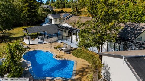 Photo of 8174 Whited Road, Sebastopol, CA 95472 (MLS # 326047297)