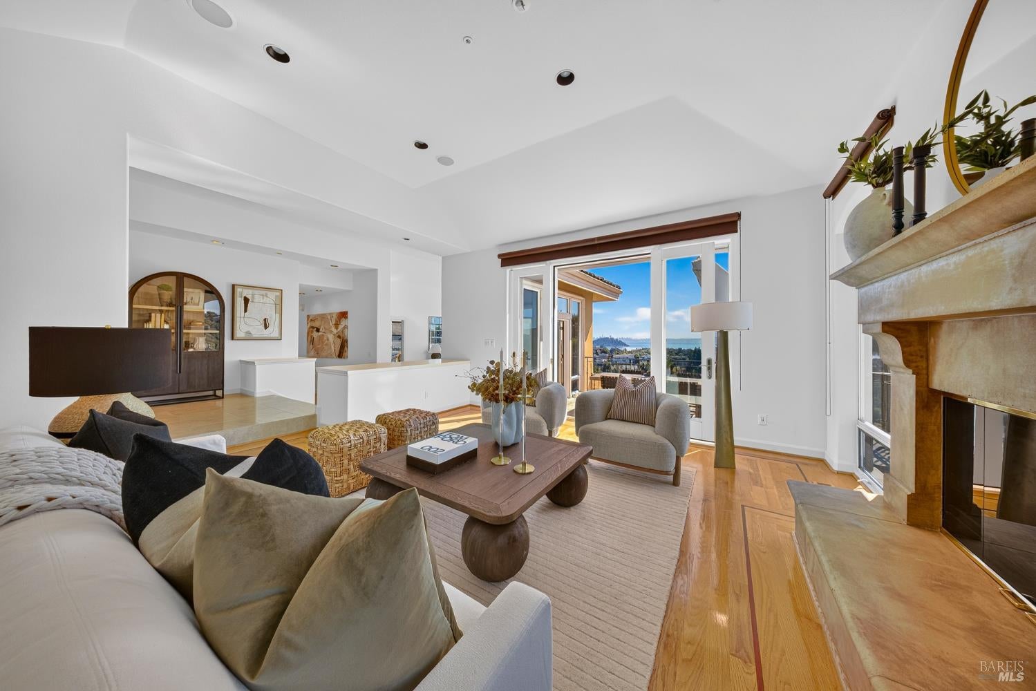 10 Midden Lane