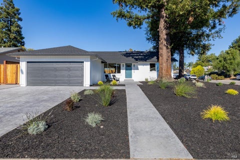 Photo of 1669 San Marino Drive, Petaluma, CA 94954 (MLS # 326084749)