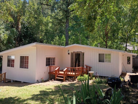 Photo of 10113 Field Lane, Forestville, CA 95436 (MLS # 326058878)