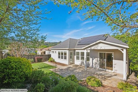 Photo of 9216 Oak Trail, Santa Rosa, CA 95409 (MLS # 326026097)