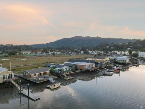 Photo of 24 Boardwalk One, Larkspur, CA 94939 (MLS # 325094521)