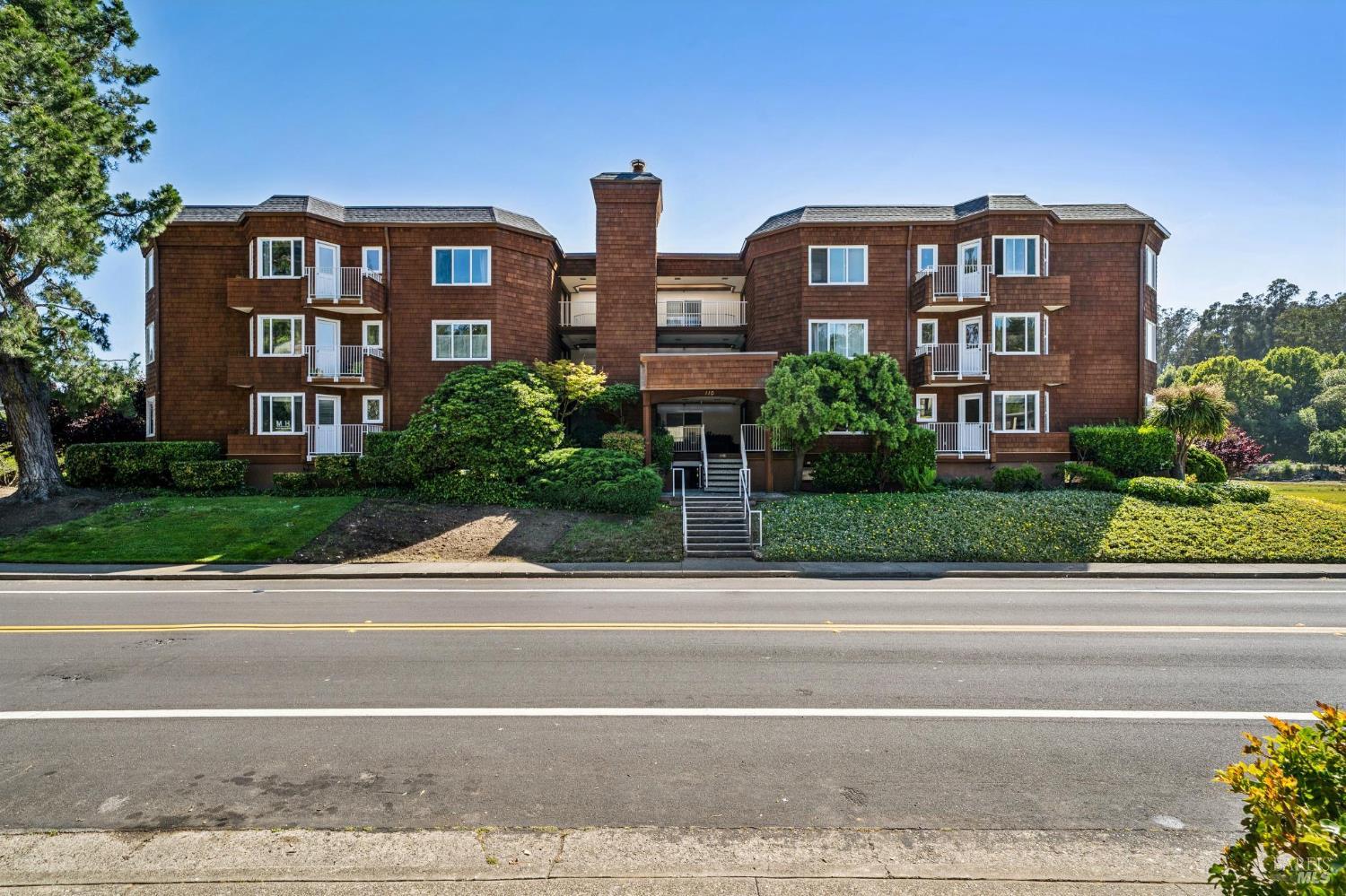 110 Seminary Drive Unit: #1A