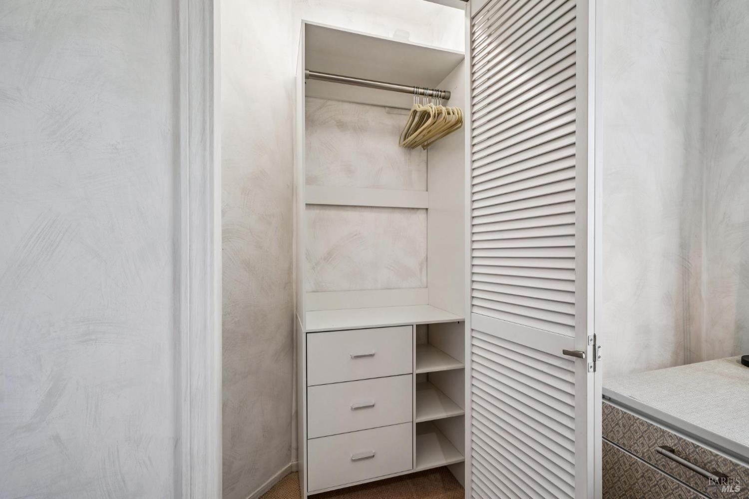 110 Seminary Drive Unit: #1A