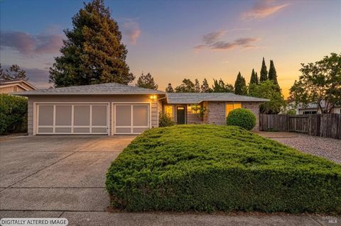 Photo of 203 Fauna Avenue, Rohnert Park, CA 94928 (MLS # 326030863)