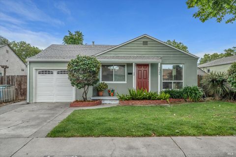 Photo of 1048 Western Avenue, Vallejo, CA 94591 (MLS # 326029177)