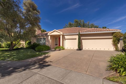 Photo of 8 Emperor Court, Napa, CA 94558 (MLS # 326034239)