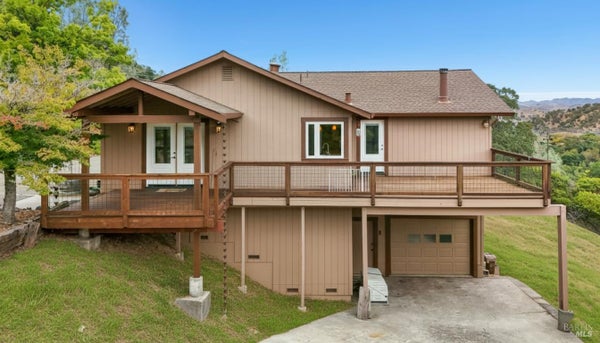 6 BLACKWOOD CT, NAPA, CA 94558 - Image 09a6a6c21bebbb90d14f2e489dfb27bc/49820760