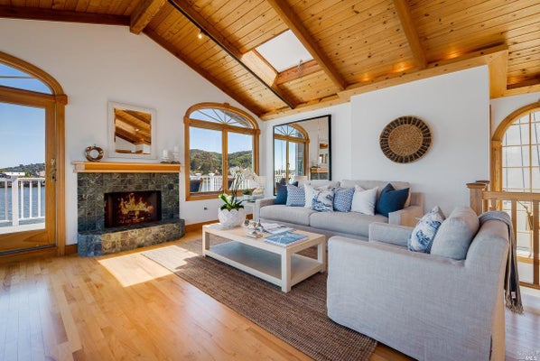 34 GATE 6 1/2 RD, SAUSALITO, CA 94965 - Image 09f5f228ef4bfb6c047e463580dd6e23/56831491