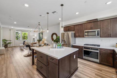 Photo of 5 Orta Way, Novato, CA 94945 (MLS # 326031146)