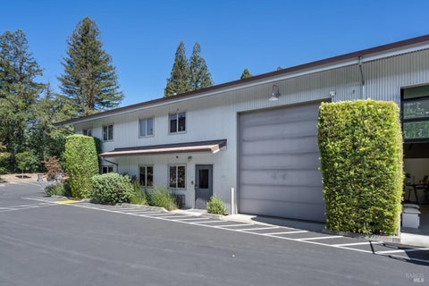 Photo of 1229 Grove Street #2, Healdsburg, CA 95448 (MLS # 326062589)