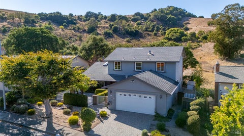 Photo of 48 Canyon Oak Drive, San Rafael, CA 94903 (MLS # 326086308)