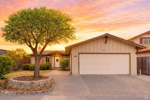 Photo of 1900 Alice Drive, Vallejo, CA 94589 (MLS # 326019793)