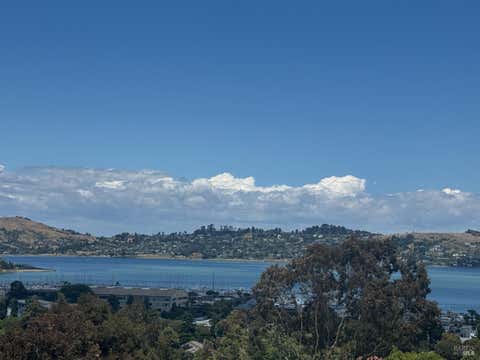 Featured picture for the property 326045918
