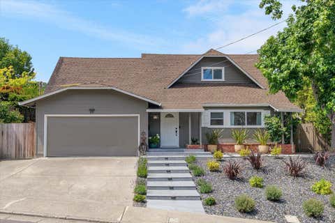 Photo of 69 Sonora Way, Corte Madera, CA 94925 (MLS # 326058026)