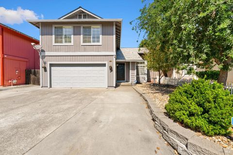Photo of 1820 Howard Drive, Windsor, CA 95492 (MLS # 326029193)