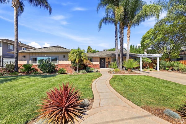 3201 DORCICH ST, SANTA CLARA, CA 95050 - Image 1233e5cc53e0dbb6e1e3fe3eca2a48c9/1542383100