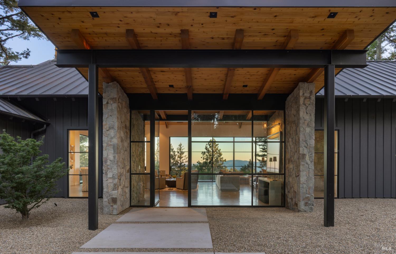 1215 Las Posadas Road