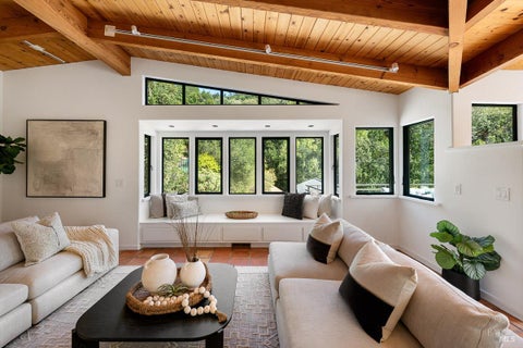 Photo of 200 Deer Hollow Road, San Anselmo, CA 94960 (MLS # 326066657)