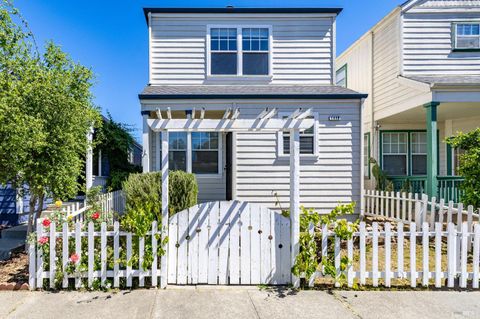 Photo of 1440 Tammy Way, Santa Rosa, CA 95401 (MLS # 326028196)