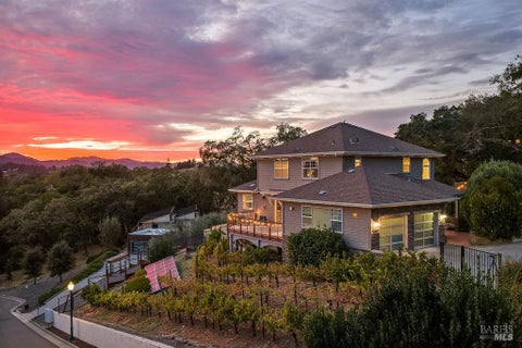 Photo of 235 Clear Ridge Drive, Healdsburg, CA 95448 (MLS # 326084099)