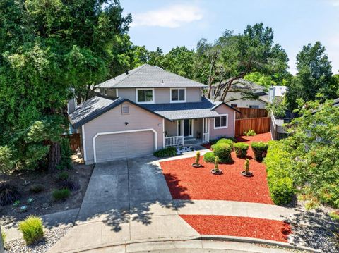 Photo of 2322 So. Hampton Circle, Santa Rosa, CA 95401 (MLS # 326044906)