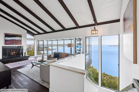 Photo of 132 Sugarloaf Drive, Tiburon, CA 94920 (MLS # 326007706)