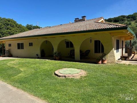 Photo of 4730 Valley End Lane, Fairfield, CA 94534 (MLS # 326021170)