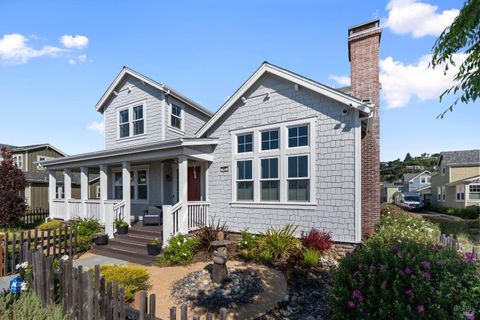 Photo of 132 Loch Lomond Drive, San Rafael, CA 94901 (MLS # 326019287)