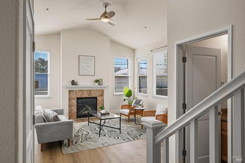 Photo of 401 Lindberg Circle, Petaluma, CA 94952 (MLS # 326068027)