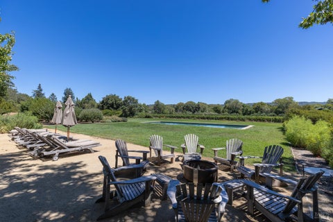 Photo of 5968 W Dry Creek Road, Healdsburg, CA 95448 (MLS # 326065911)