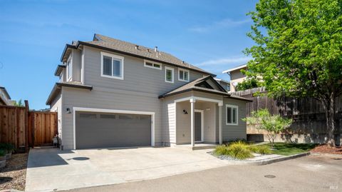 Photo of 14 W Brookside Drive, Cloverdale, CA 95425 (MLS # 326024292)