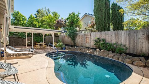 Photo of 778 Oak Brook Drive, Vacaville, CA 95687 (MLS # 326022345)