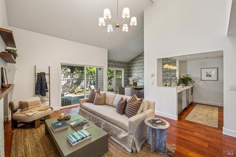 Photo of 1 Willow Lane, Sausalito, CA 94965 (MLS # 326029278)