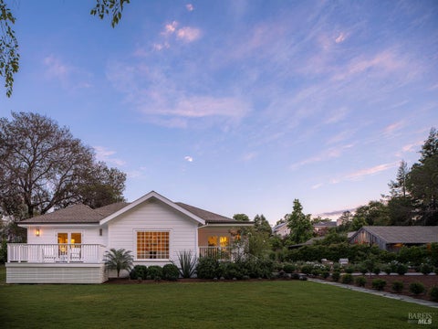 Photo of 555 Magnolia Avenue, Petaluma, CA 94952 (MLS # 326047769)
