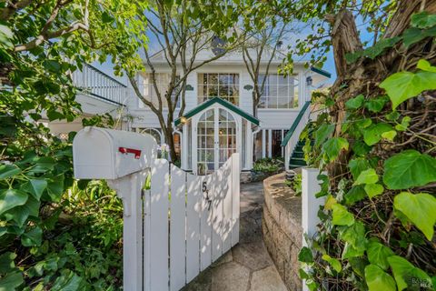 Photo of 517 Pine Street, Sausalito, CA 94965 (MLS # 326022658)