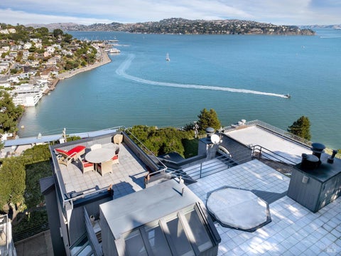 Photo of 31 Edwards Avenue, Sausalito, CA 94965 (MLS # 326086511)