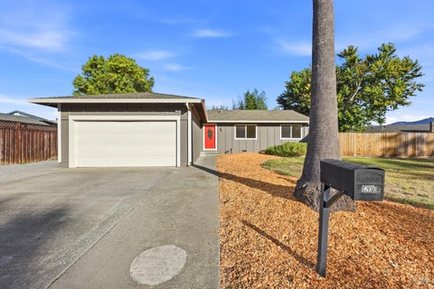 Photo of 1208 Eric Court, Rohnert Park, CA 94928 (MLS # 326069468)