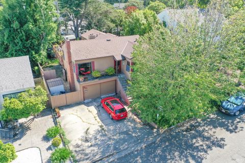 Photo of 621 La Cadena Street, Vallejo, CA 94590 (MLS # 326041107)